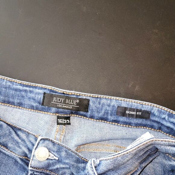 Judy Blue Priscilla Distressed Skinny Jeans 15 32 - Picture 8 of 11